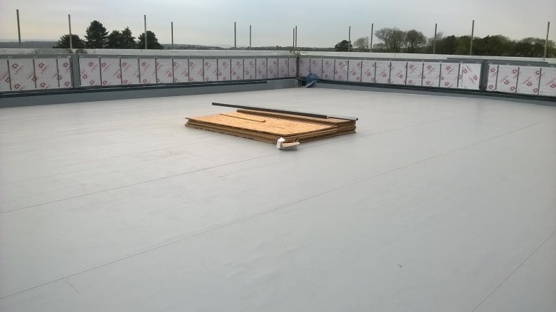 durable_waterproofing_solution_single_ply_roof
